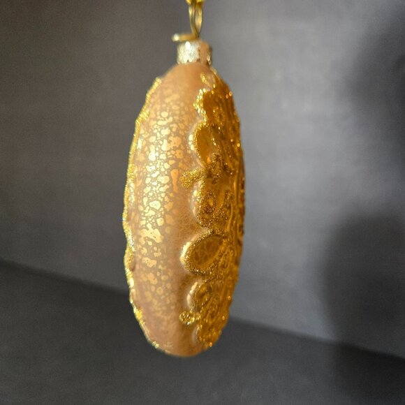 Frontgate Gold Glitter Medallion Glass Ornament Hand Decorated 5 Inch Holiday - Picture 3 of 7